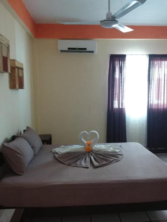 Alme Hostel Playa del Carmen Eksteriør billede